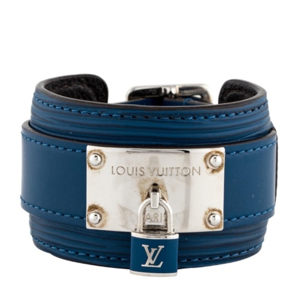 Louis Vuitton Epi leather infinity bracelet. Unique color r77​ - Picture 1 of 4